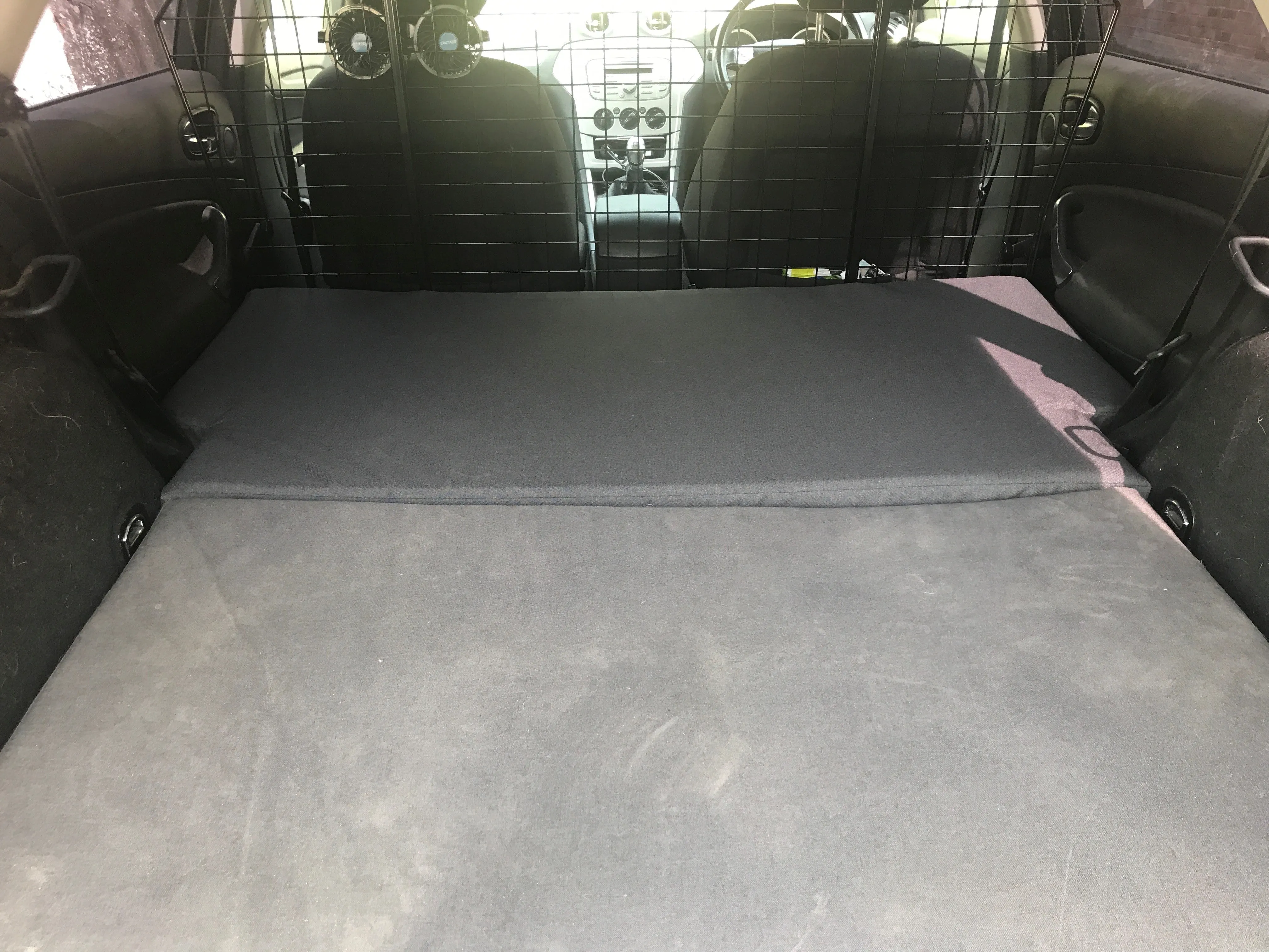Dog Beds for Cars and Kennels