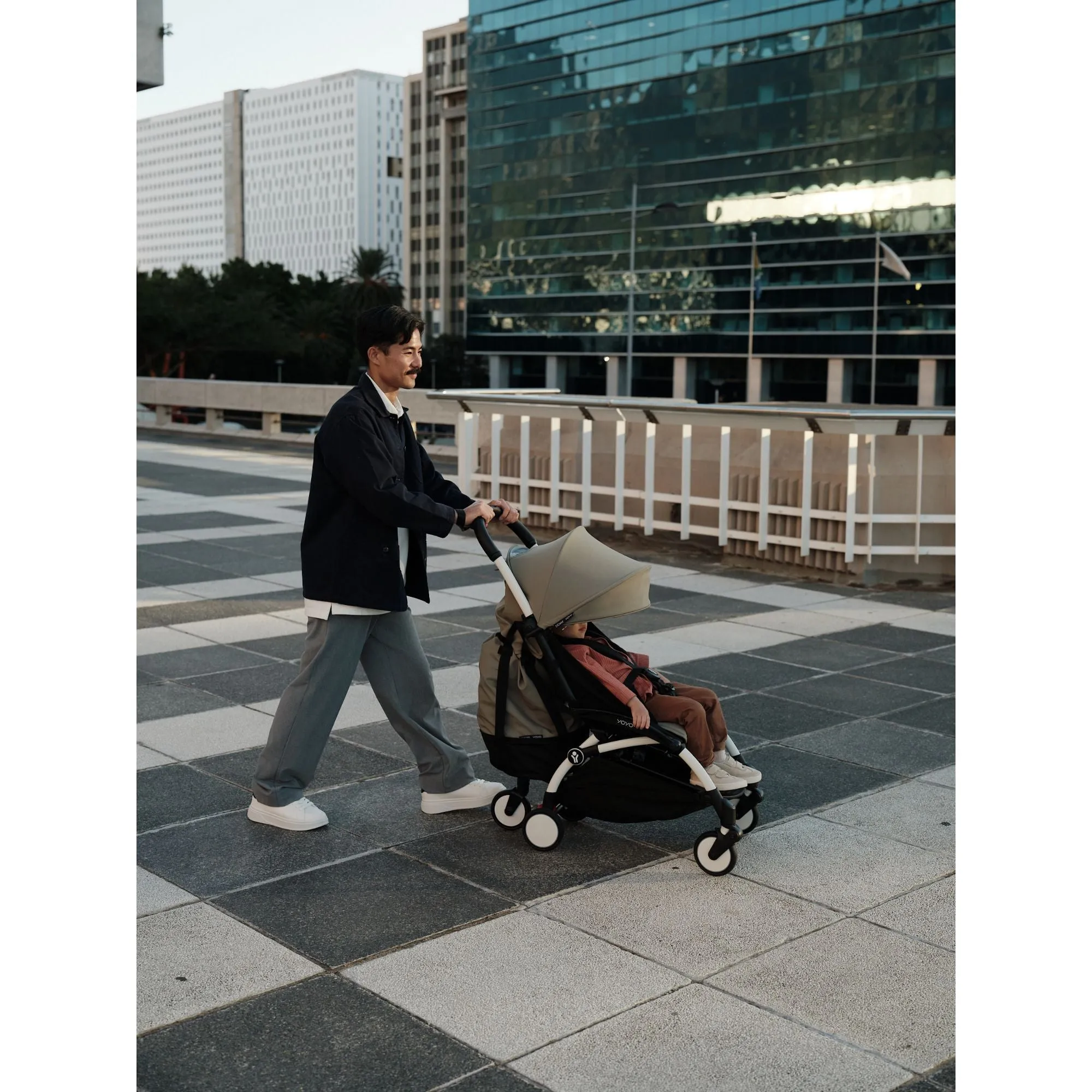 Stokke YOYO³ 0  6  Complete Baby Stroller Set - Black Frame with Ginger 0  Newborn Pack & 6  Color Pack